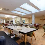 Club Bor Otel 4*